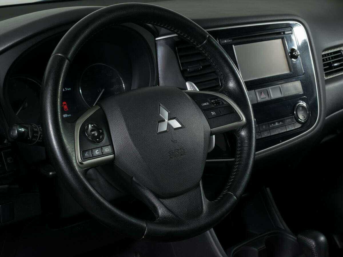 Mitsubishi Outlander, 2012 - Фото №13