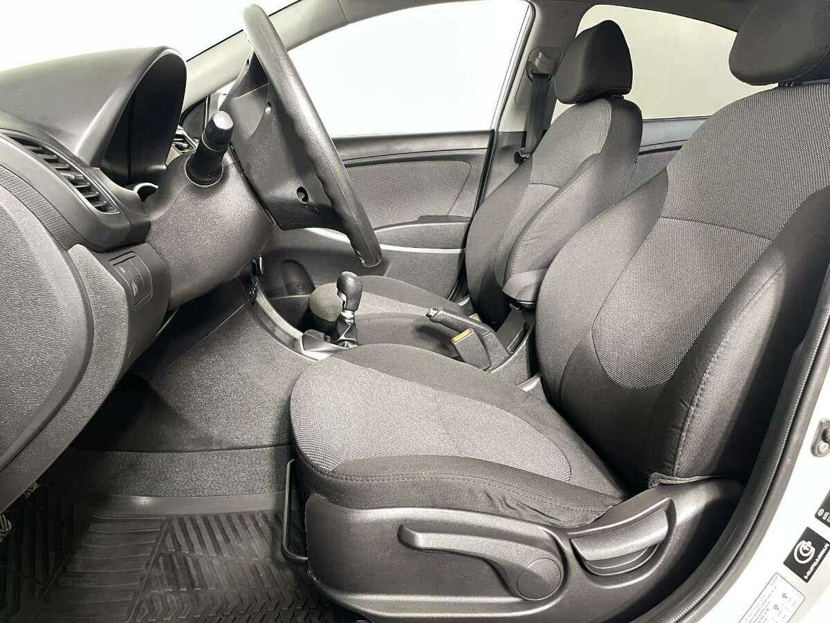 Hyundai Solaris, 2014 - Фото №9