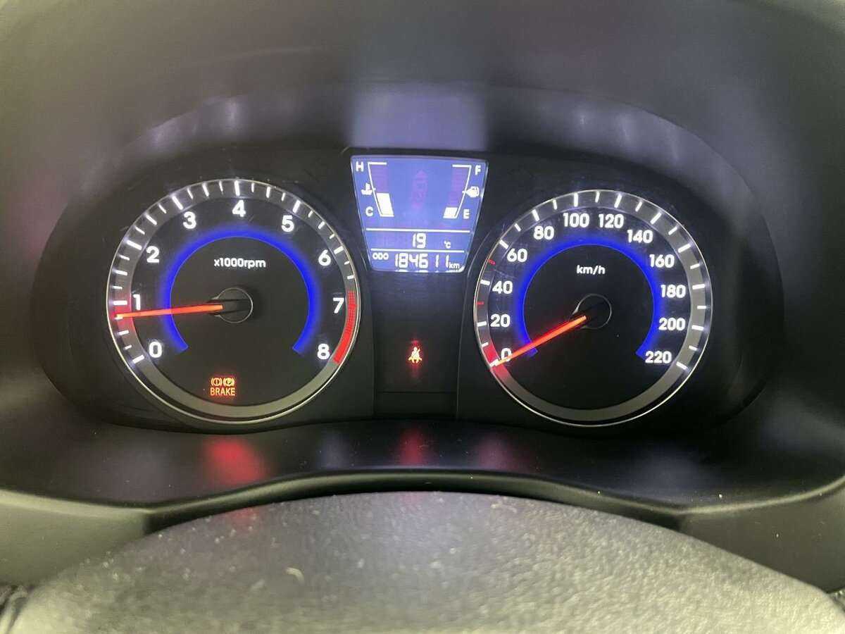 Hyundai Solaris, 2014 - Фото №10