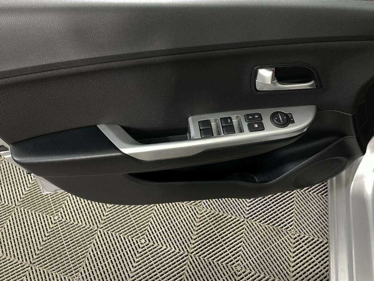 Kia Rio 5-speed, 2013 - Фото №7