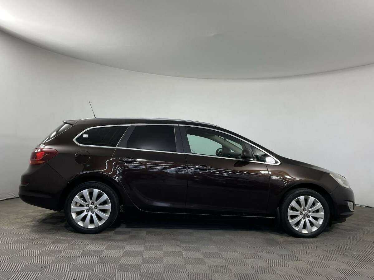 Opel Astra, 2012 - Фото №3