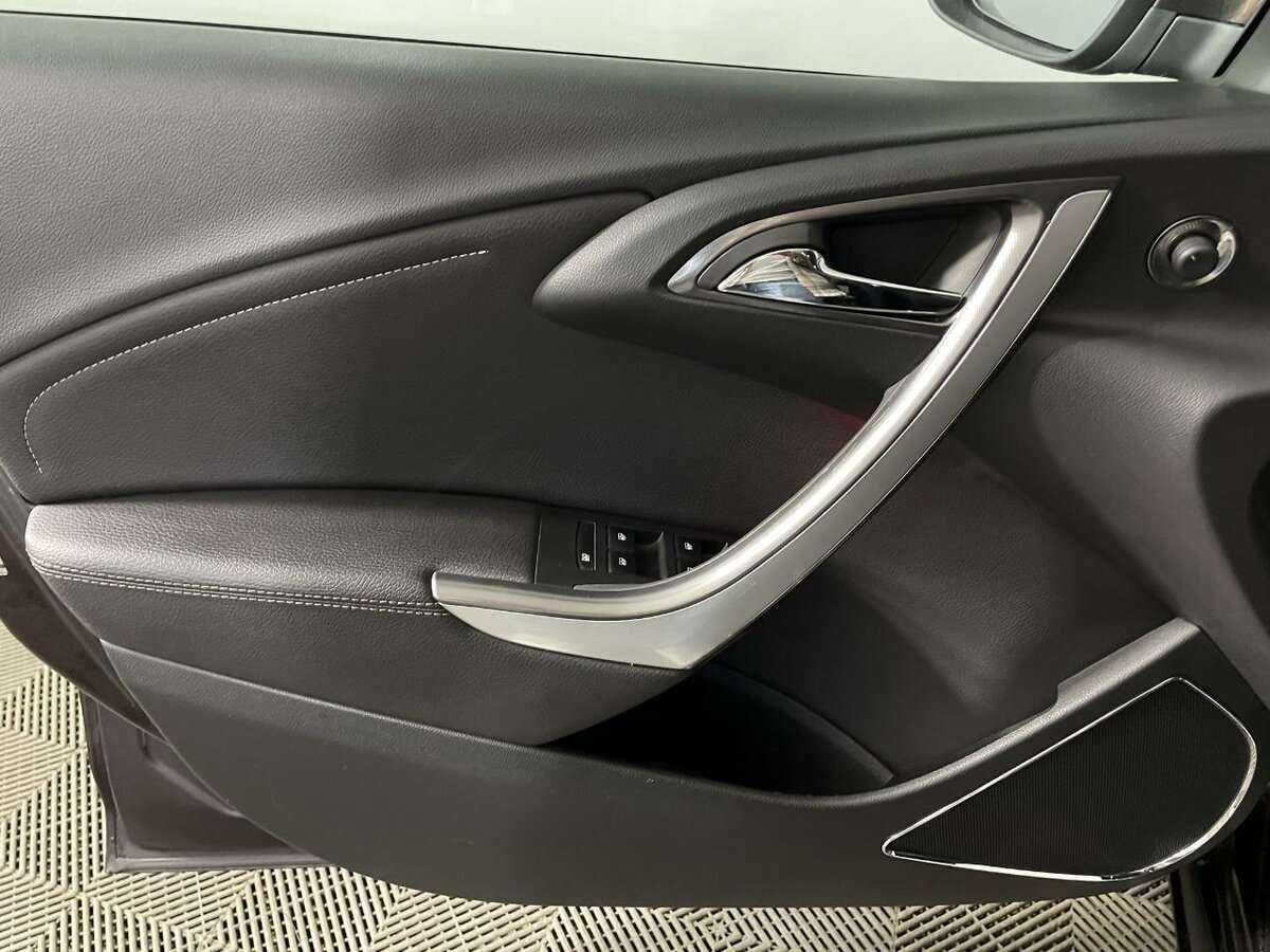 Opel Astra, 2012 - Фото №7