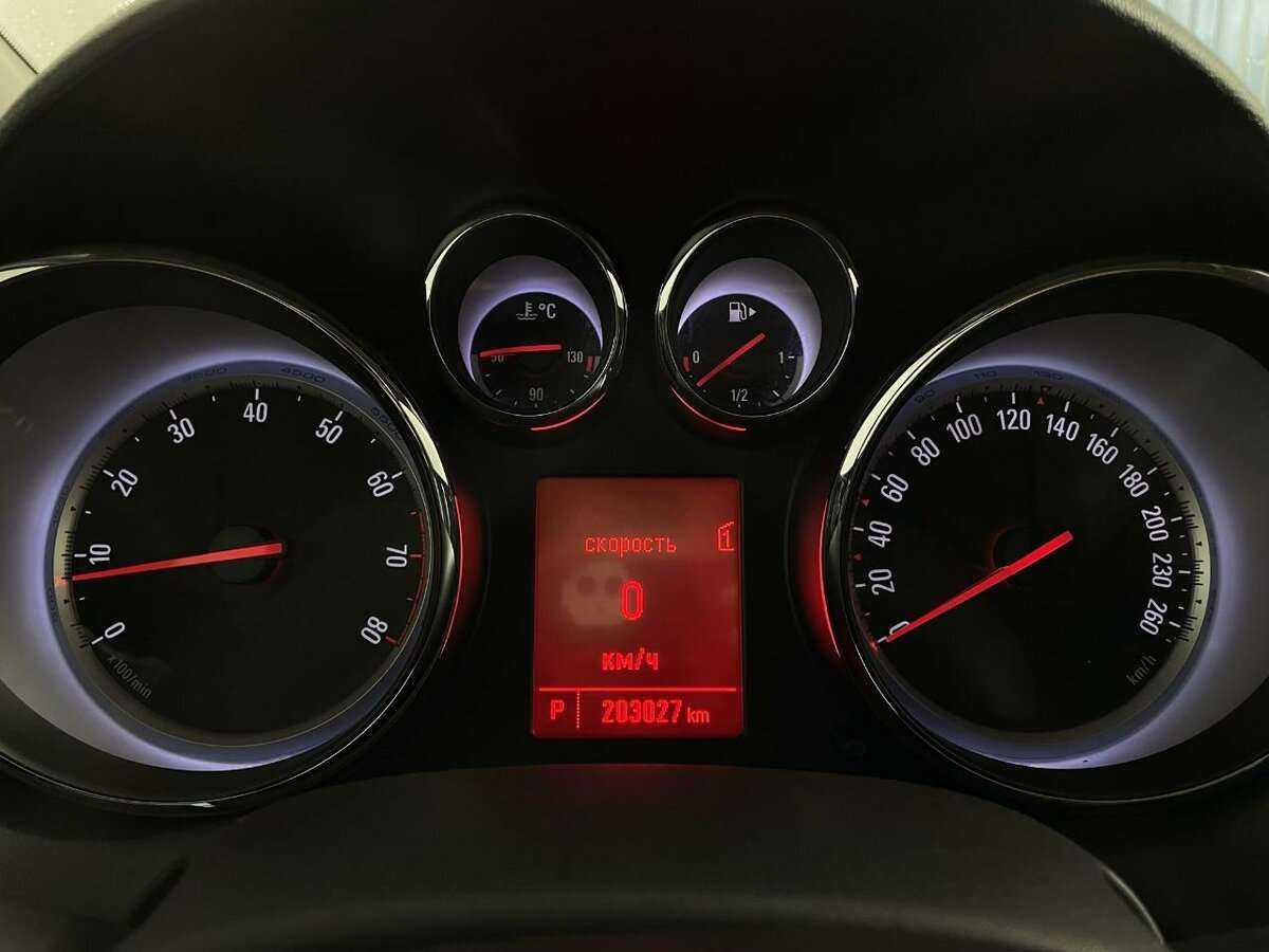 Opel Astra, 2012 - Фото №10