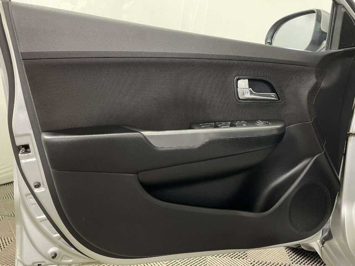 Kia Rio 4-speed, 2012 - Фото №7