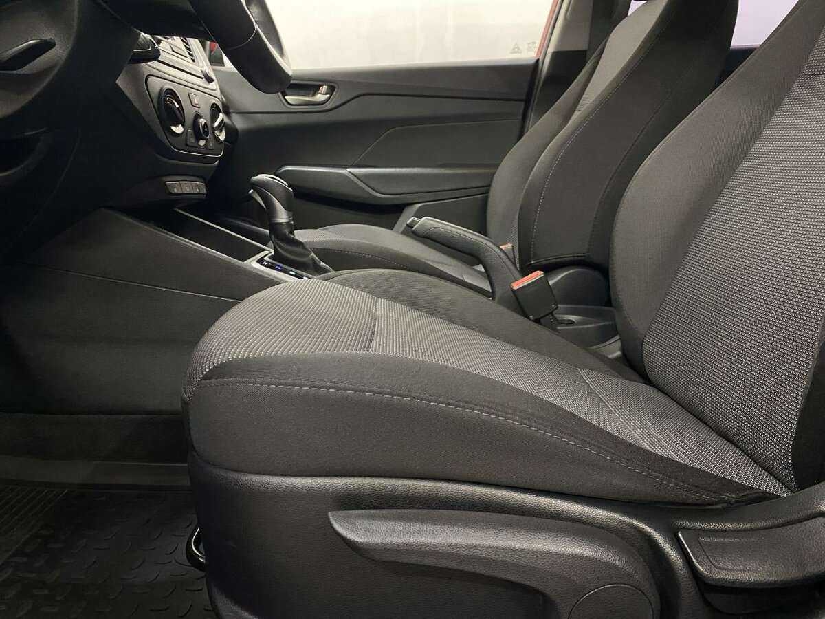 Hyundai Solaris, 2018 - Фото №9