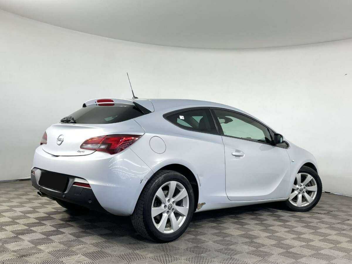 Opel Astra GTC, 2013 - Фото №5