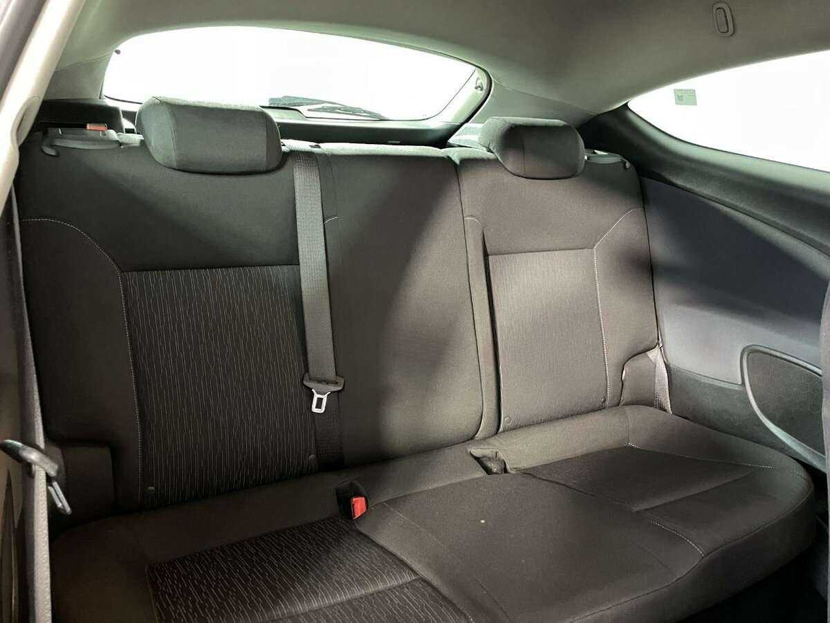 Opel Astra GTC, 2013 - Фото №15