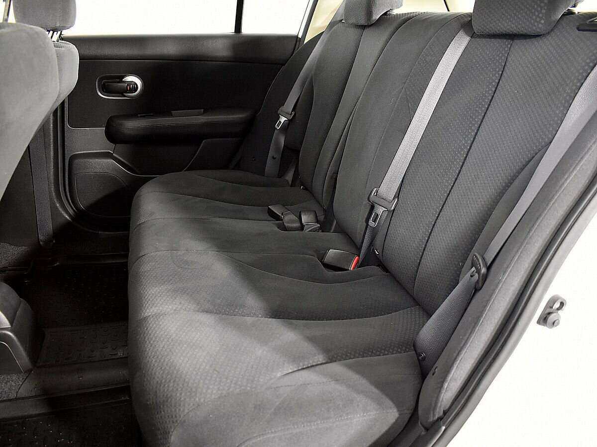 Nissan Tiida, 2013 - Фото №8