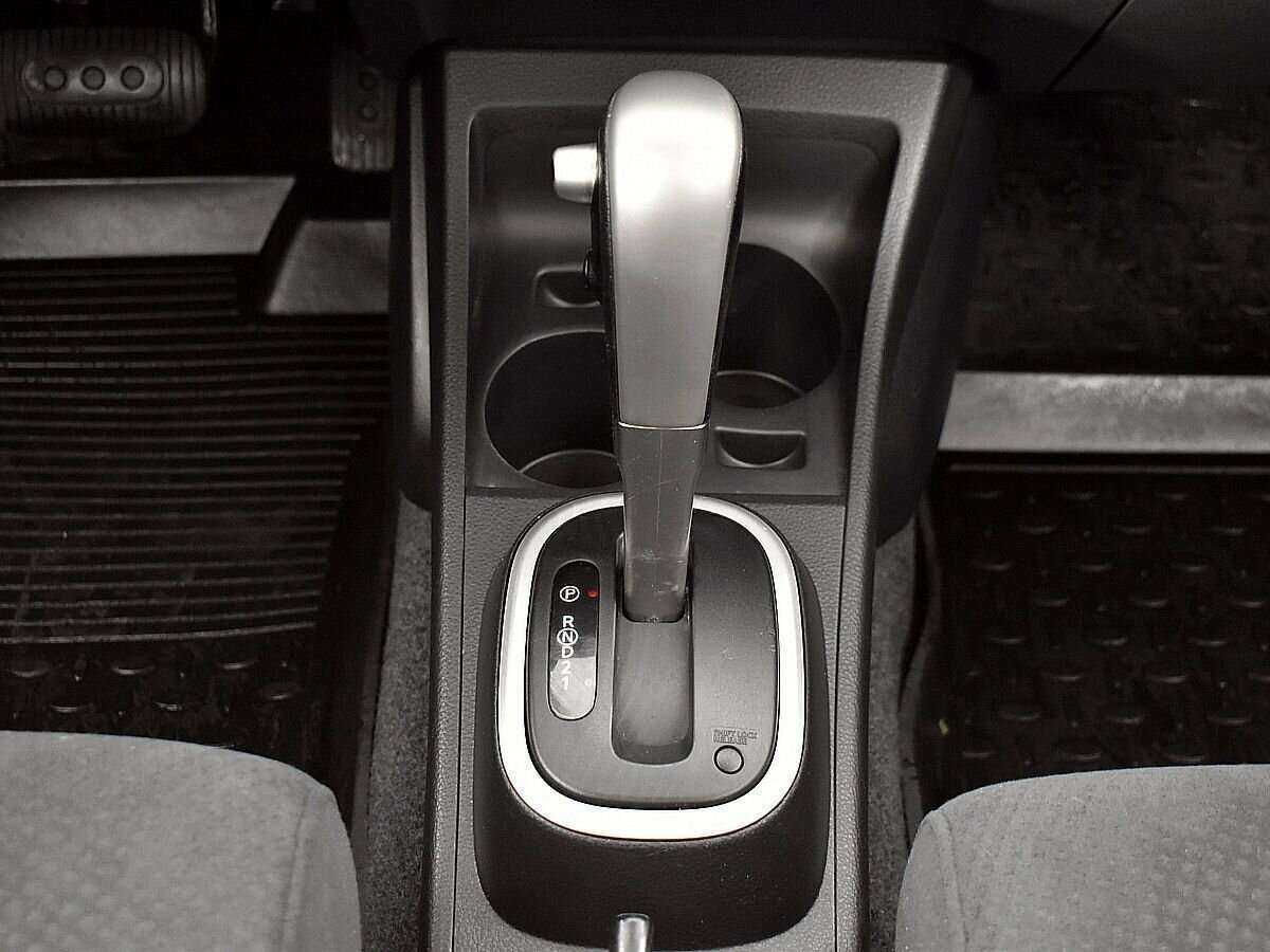 Nissan Tiida, 2013 - Фото №13