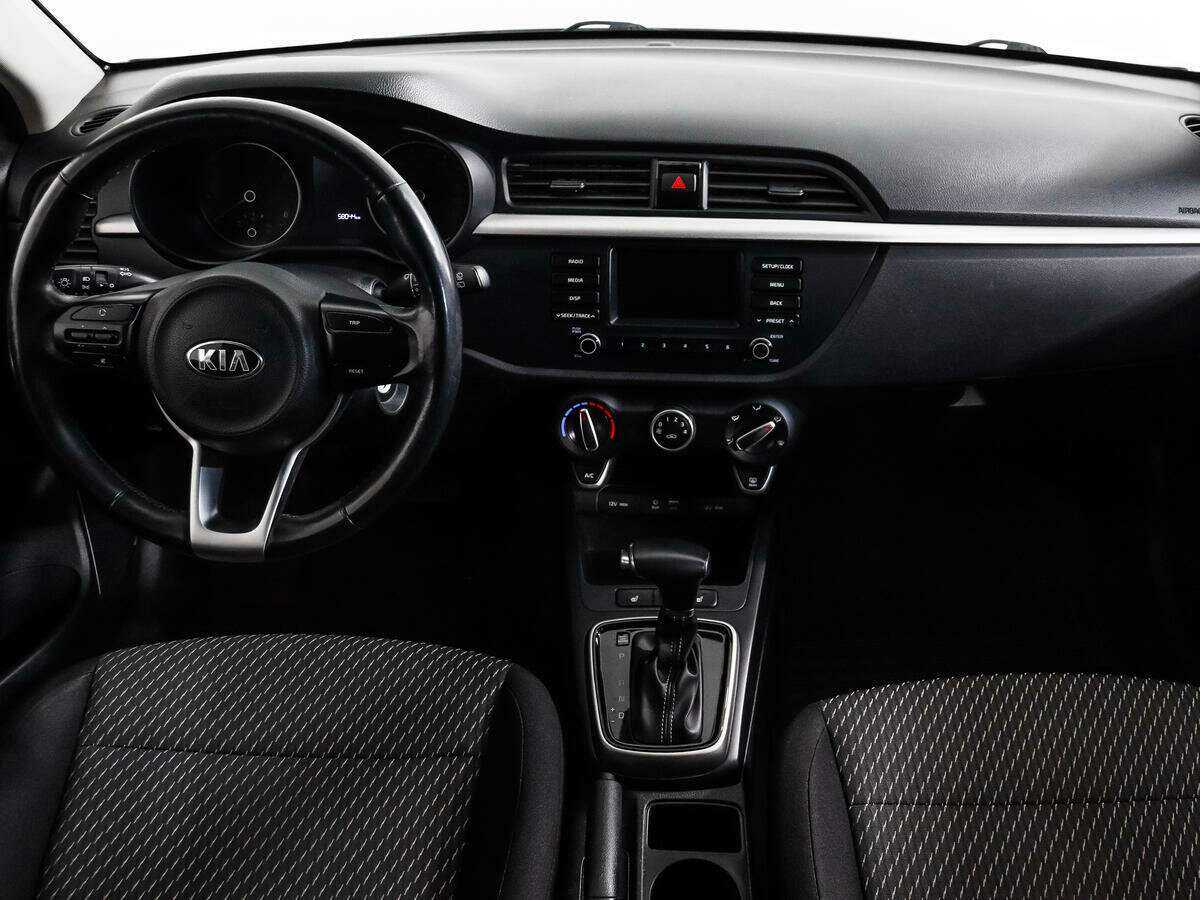 Kia Rio X-Line, 2018 - Фото №11