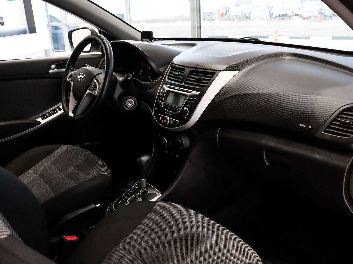 Hyundai Solaris, 2012 - Фото №10