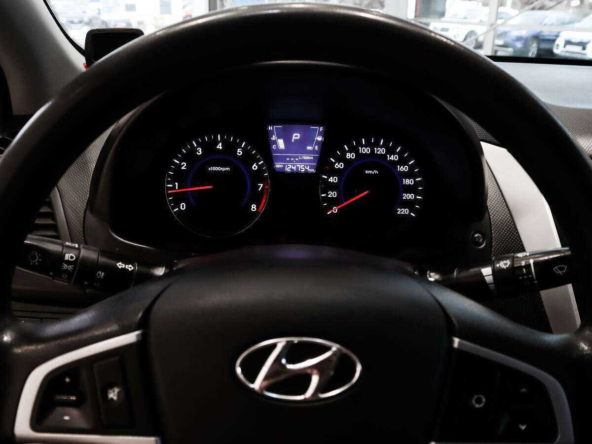 Hyundai Solaris, 2012 - Фото №15