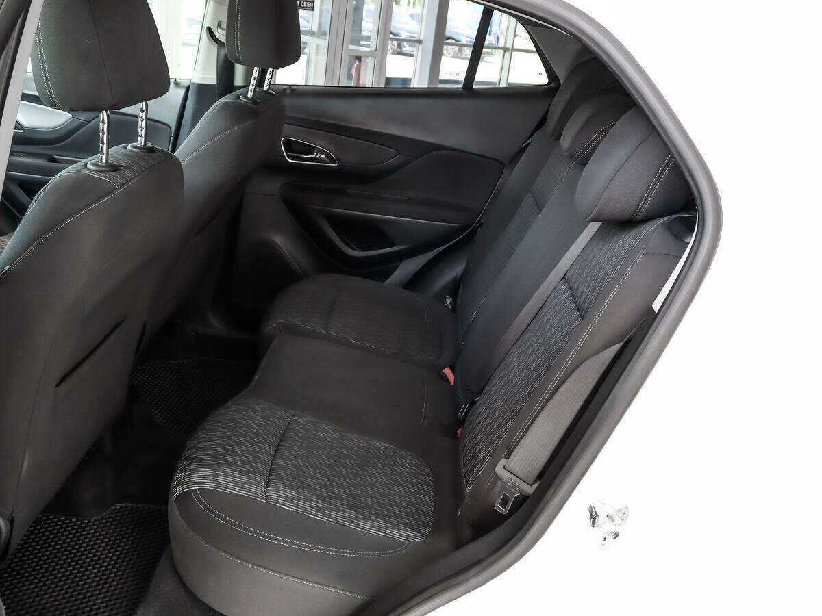 Opel Mokka, 2013 - Фото №9