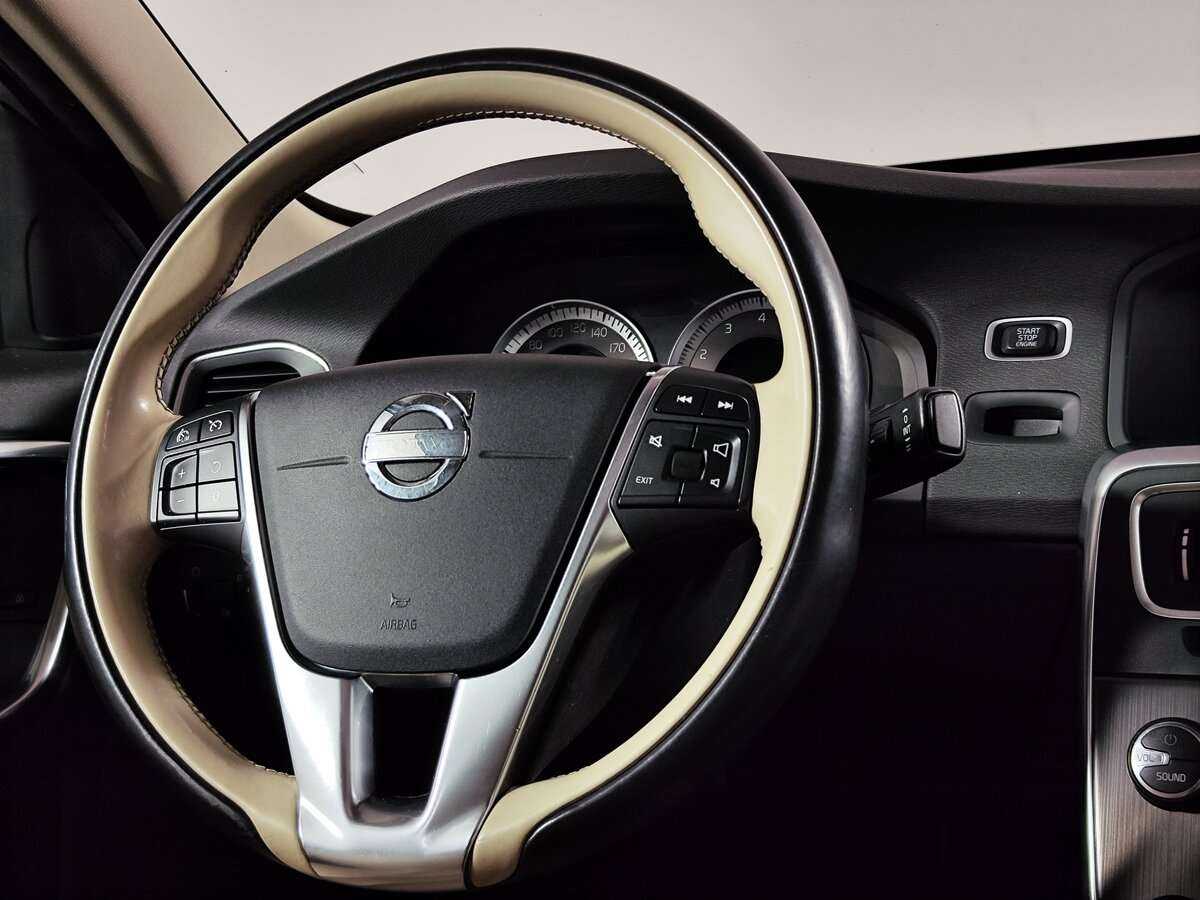 Volvo S60, 2012 - Фото №11