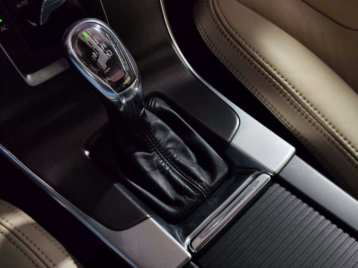 Volvo S60, 2012 - Фото №13