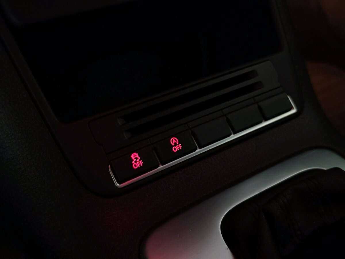 Volkswagen Tiguan, 2013 - Фото №12