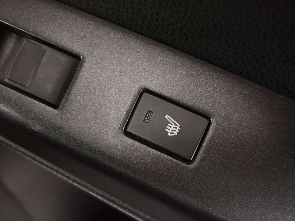 Toyota RAV4, 2015 - Фото №16