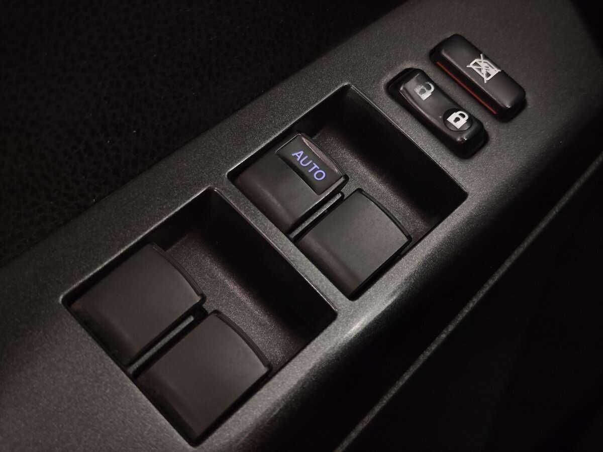 Toyota RAV4, 2015 - Фото №17