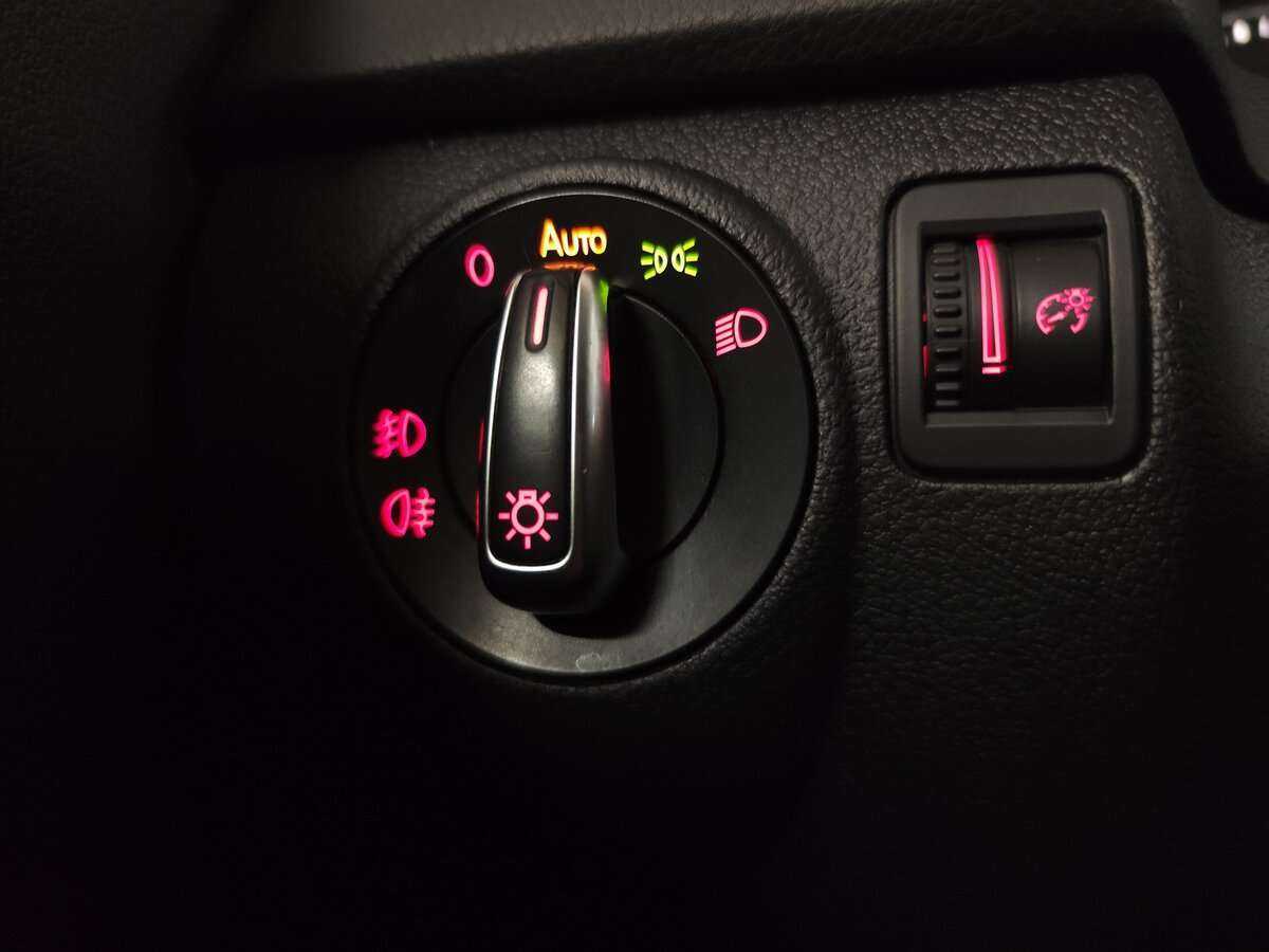 Volkswagen Tiguan, 2012 - Фото №16