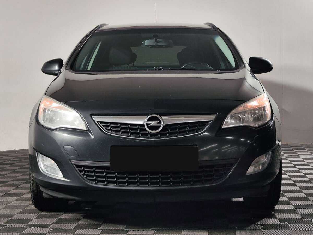 Opel Astra, 2012 - Фото №1
