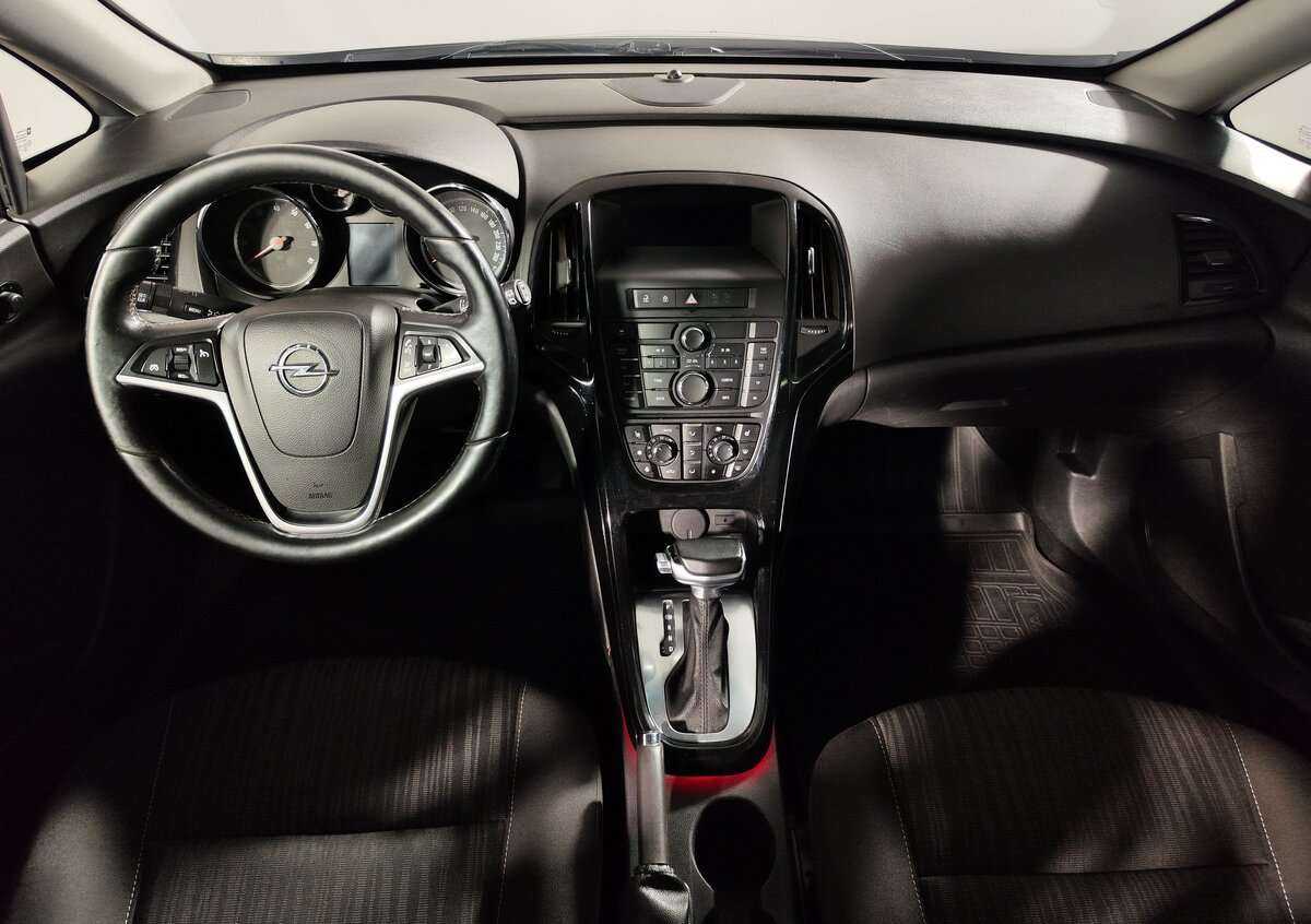 Opel Astra, 2012 - Фото №6