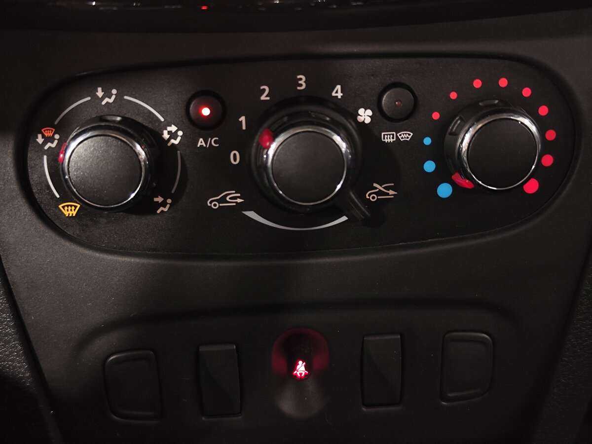 Renault Logan, 2019 - Фото №13