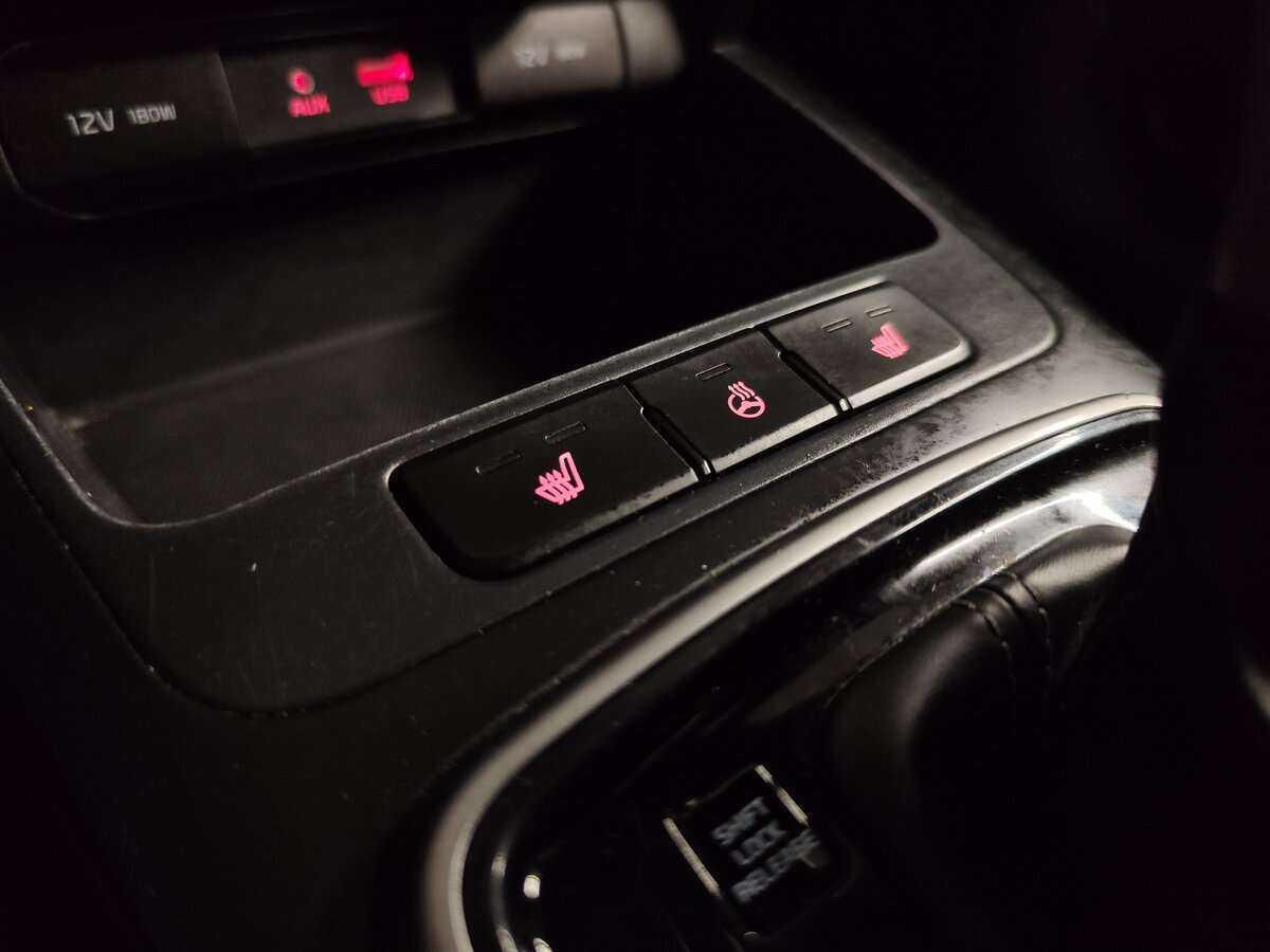 Kia Rio X-Line, 2018 - Фото №11