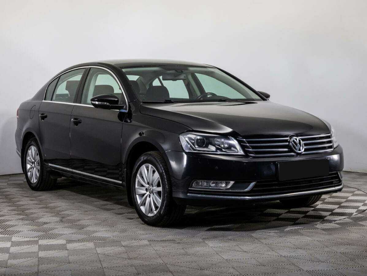Volkswagen Passat, 2012 - Фото №2