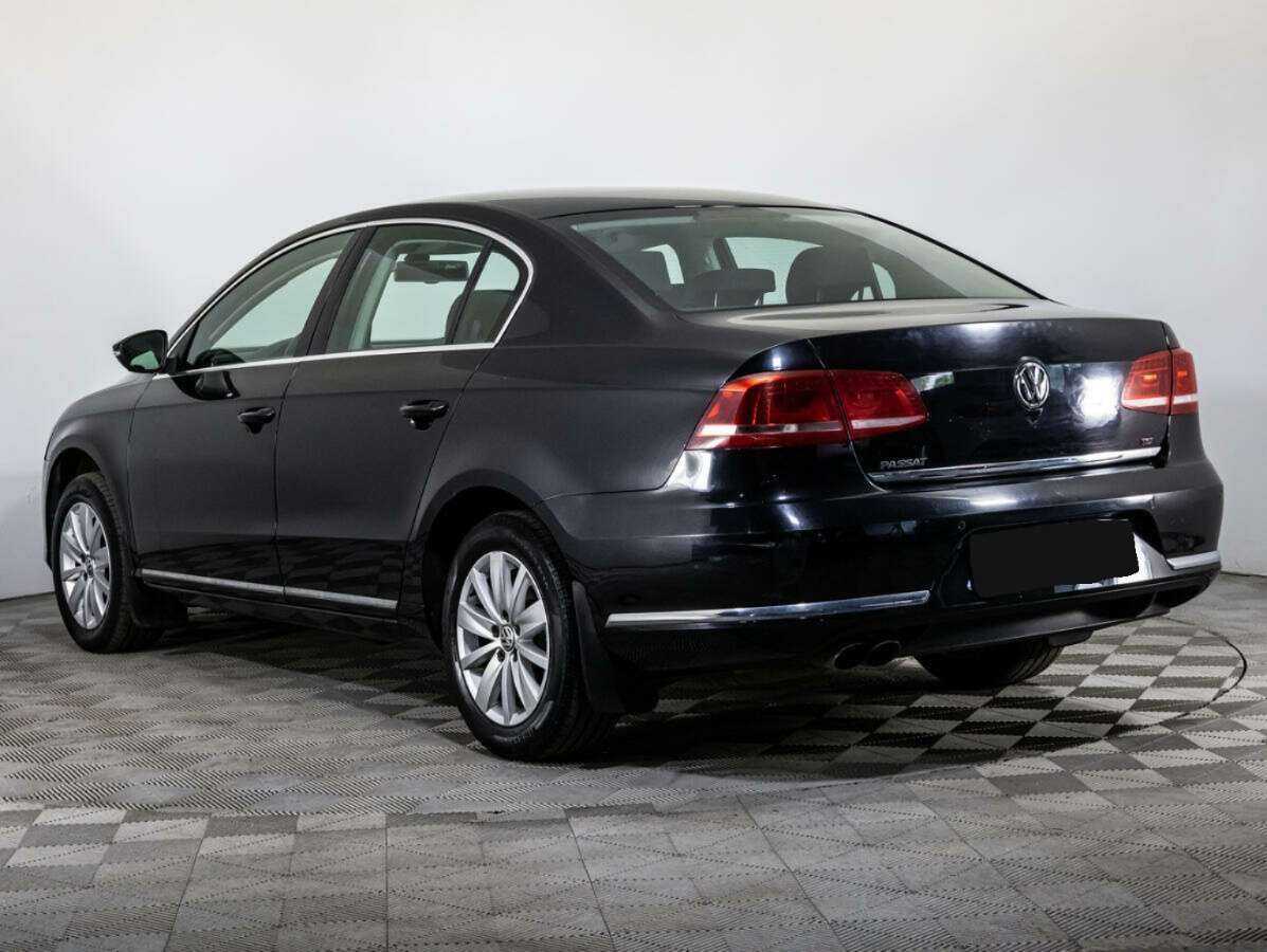 Volkswagen Passat, 2012 - Фото №6