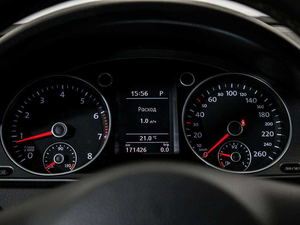 Volkswagen Passat, 2012 - Фото №11