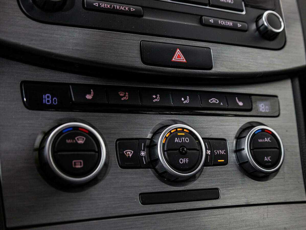 Volkswagen Passat, 2012 - Фото №14