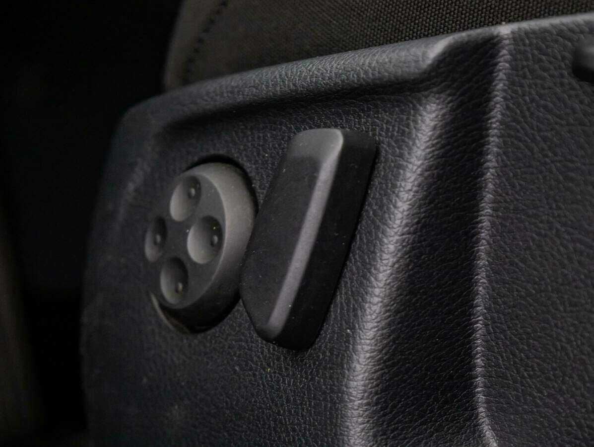 Volkswagen Passat, 2012 - Фото №15