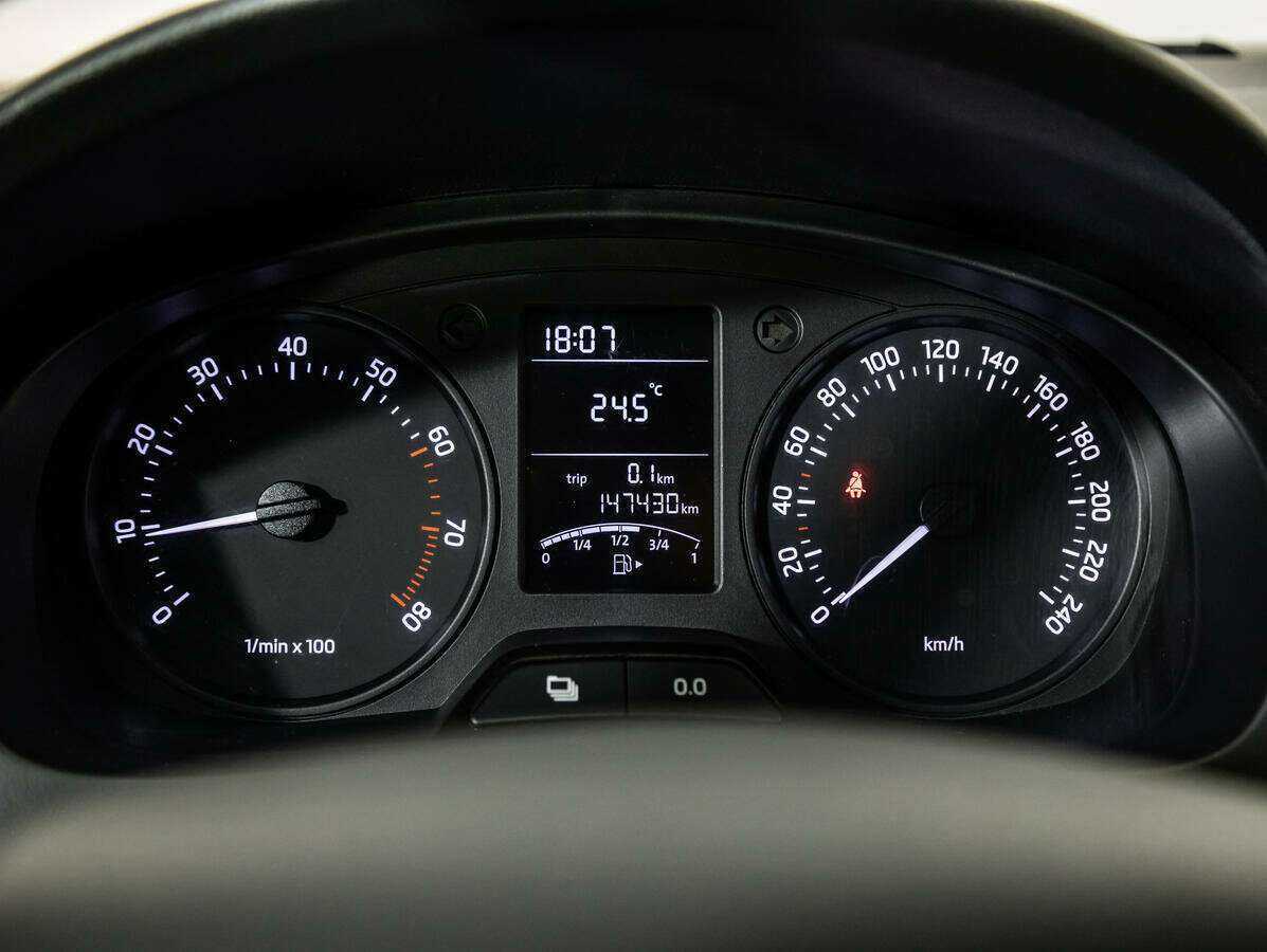 Skoda Rapid, 2015 - Фото №10