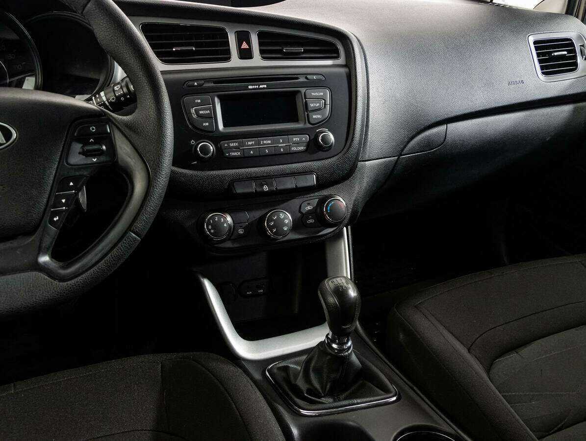 Kia Ceed, 2015 - Фото №12