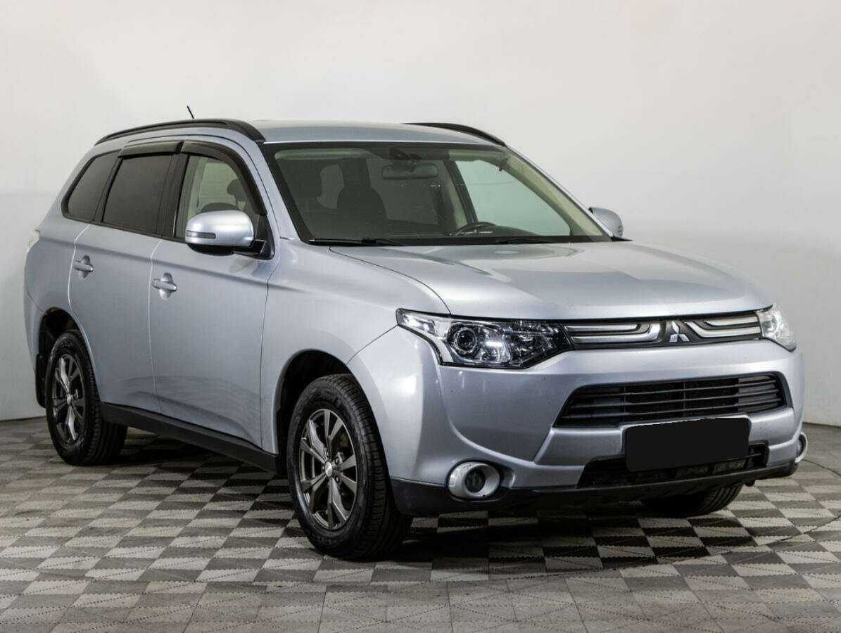 Mitsubishi Outlander, 2012 - Фото №2