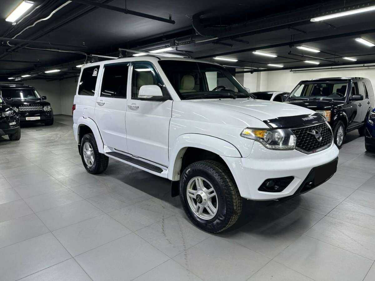 УАЗ Patriot, 2018 - Фото №2