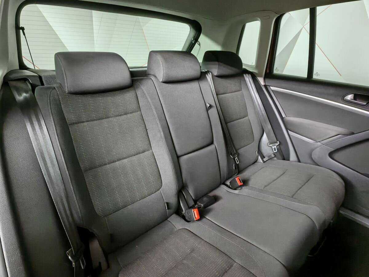 Volkswagen Tiguan, 2012 - Фото №12