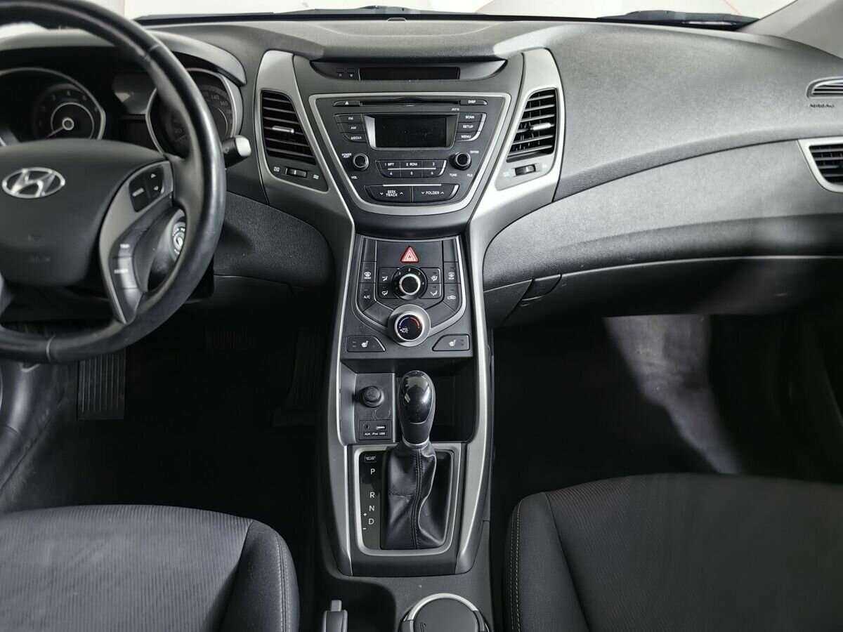Hyundai Elantra, 2015 - Фото №10