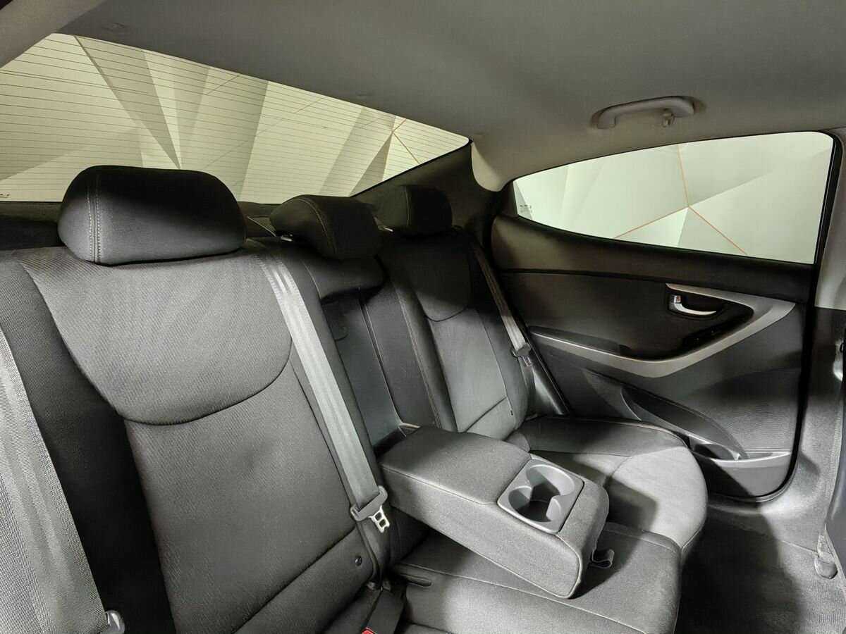 Hyundai Elantra, 2015 - Фото №12