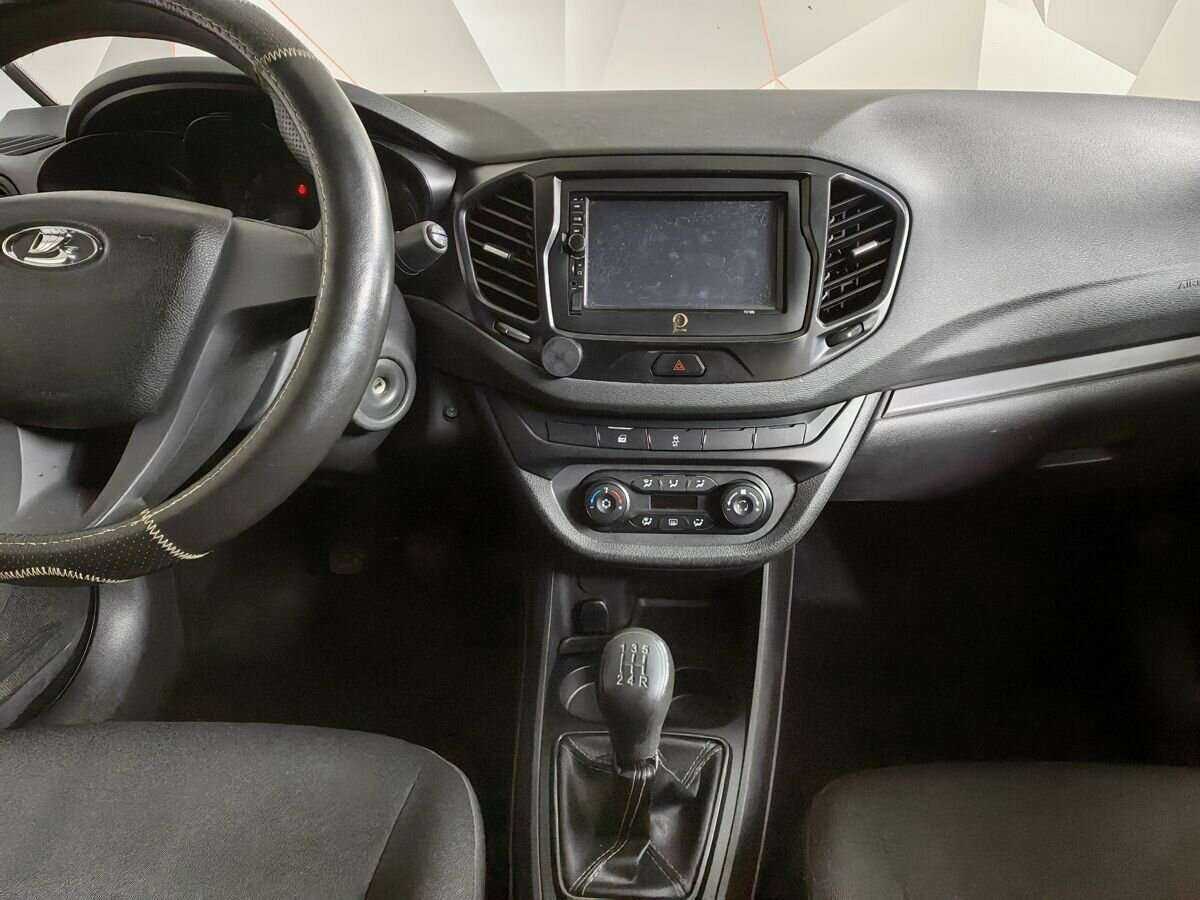 Lada (ВАЗ) Vesta, 2017 - Фото №10