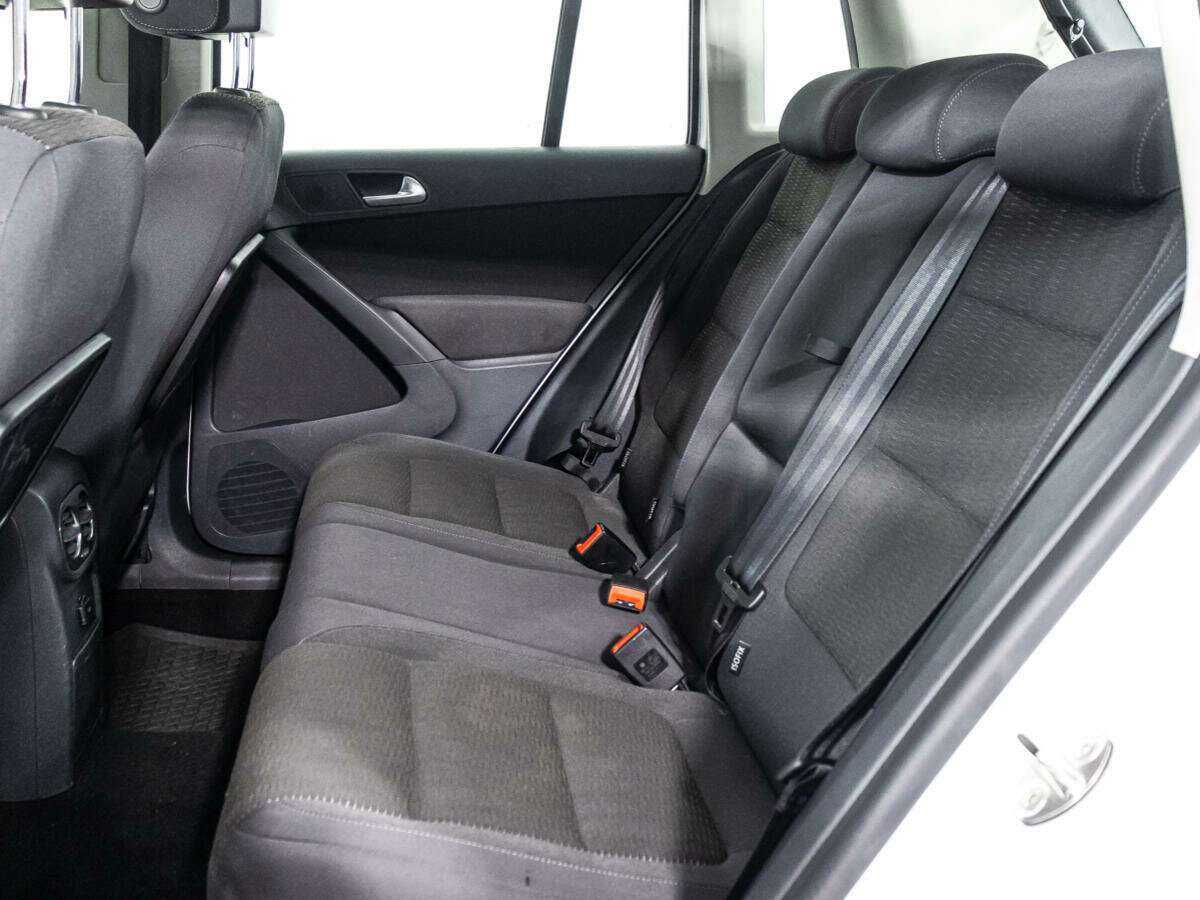 Volkswagen Tiguan, 2015 - Фото №9