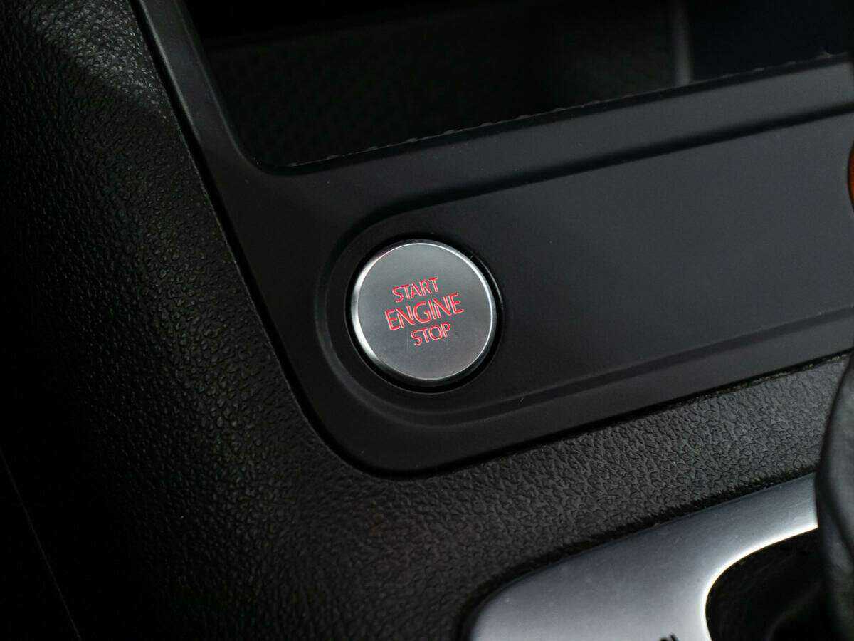 Volkswagen Tiguan, 2015 - Фото №16