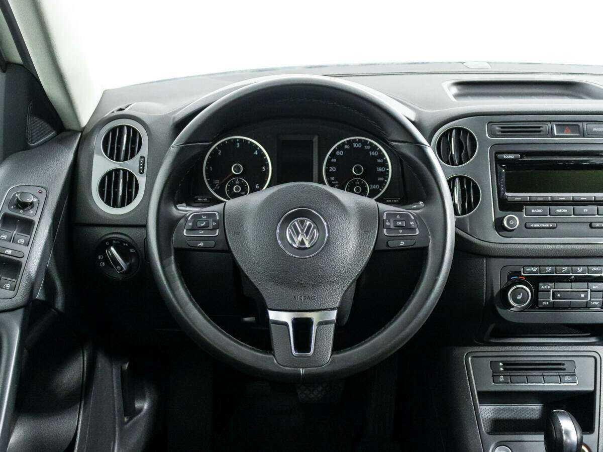 Volkswagen Tiguan, 2015 - Фото №17