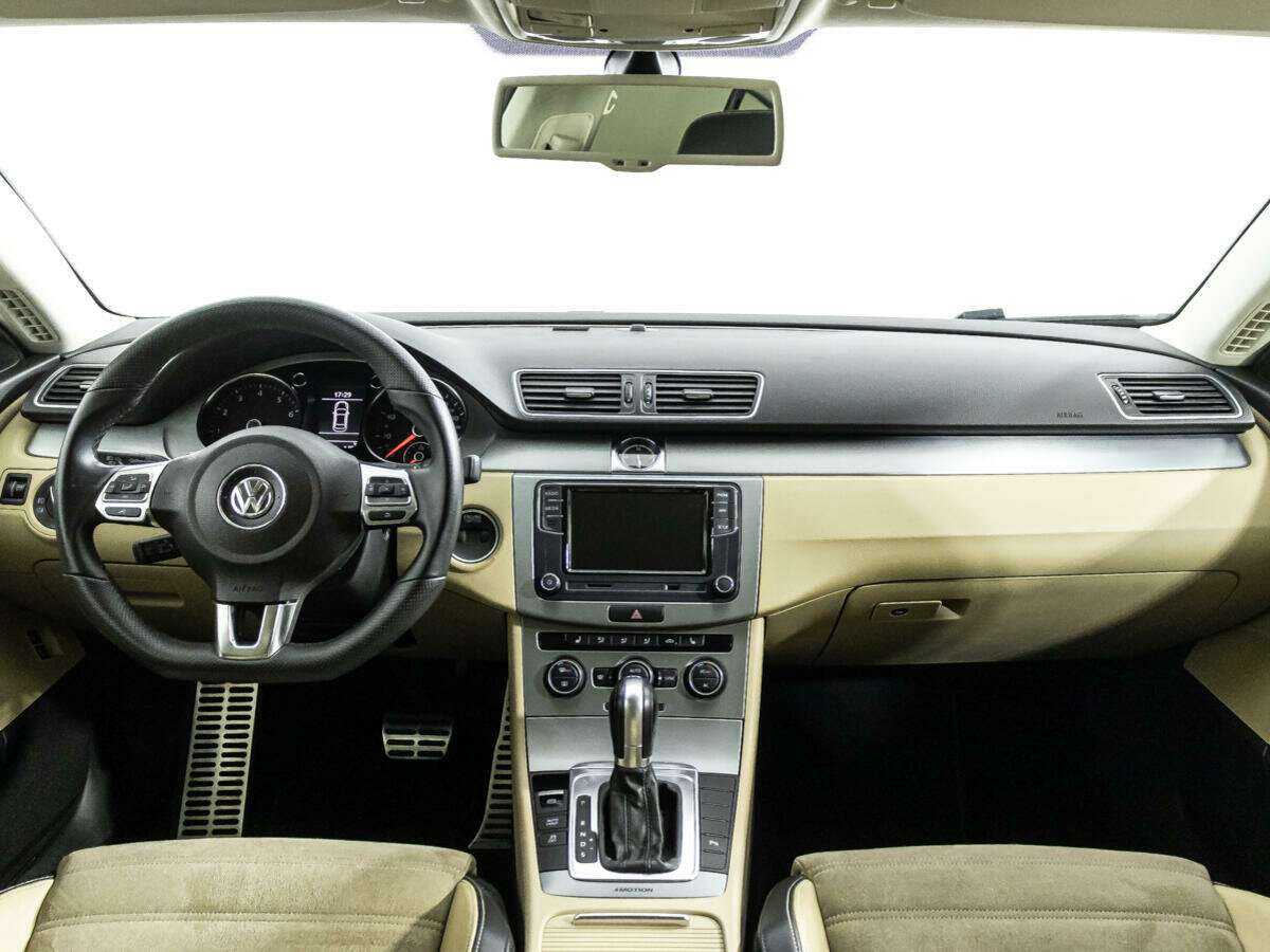 Volkswagen Passat CC, 2012 - Фото №12