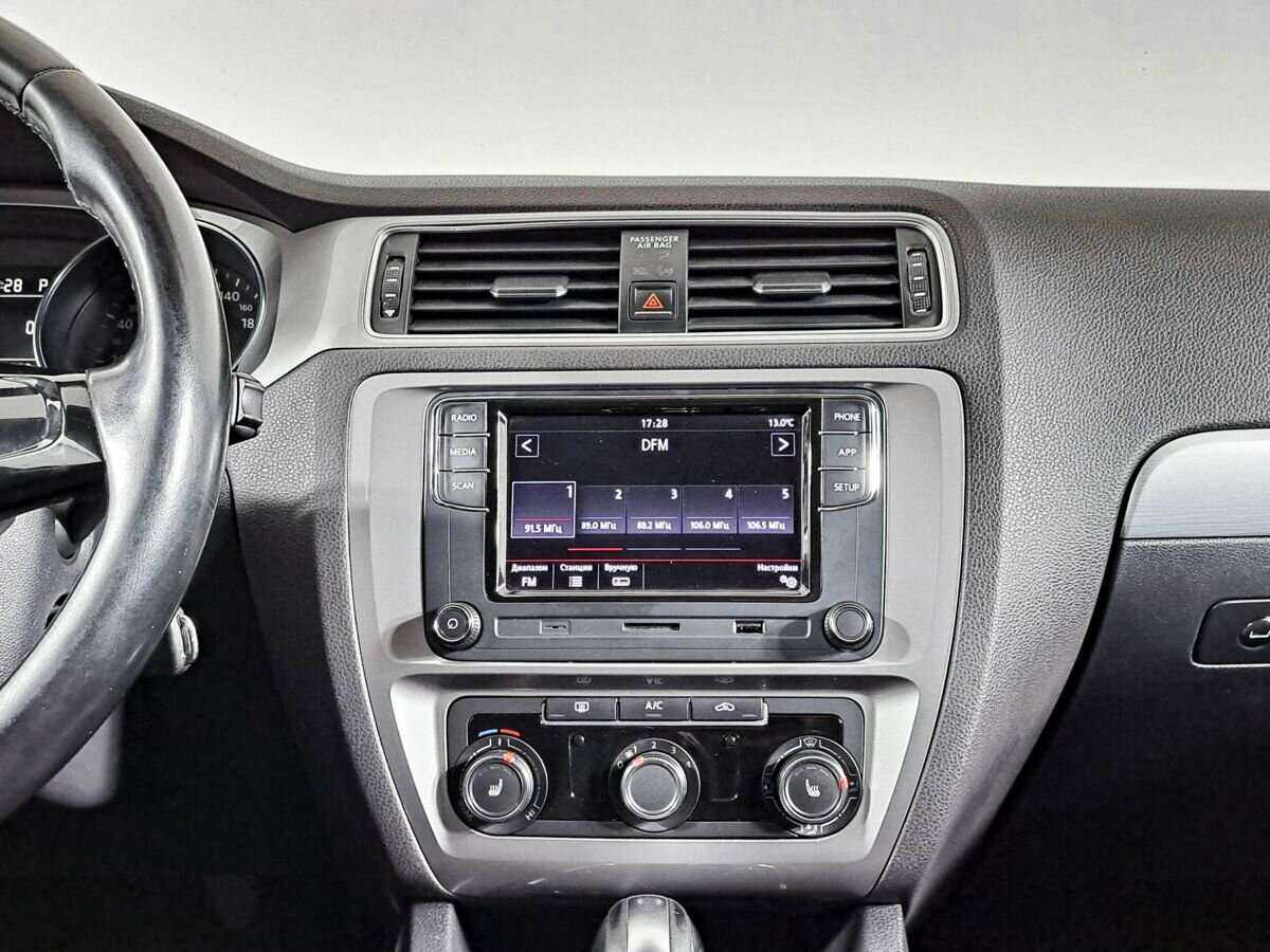 Volkswagen Jetta, 2017 - Фото №9