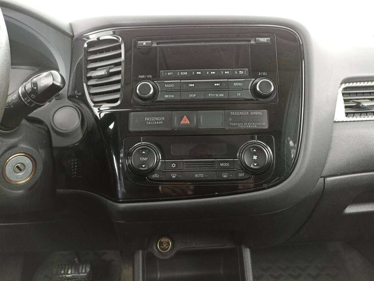 Mitsubishi Outlander, 2014 - Фото №12