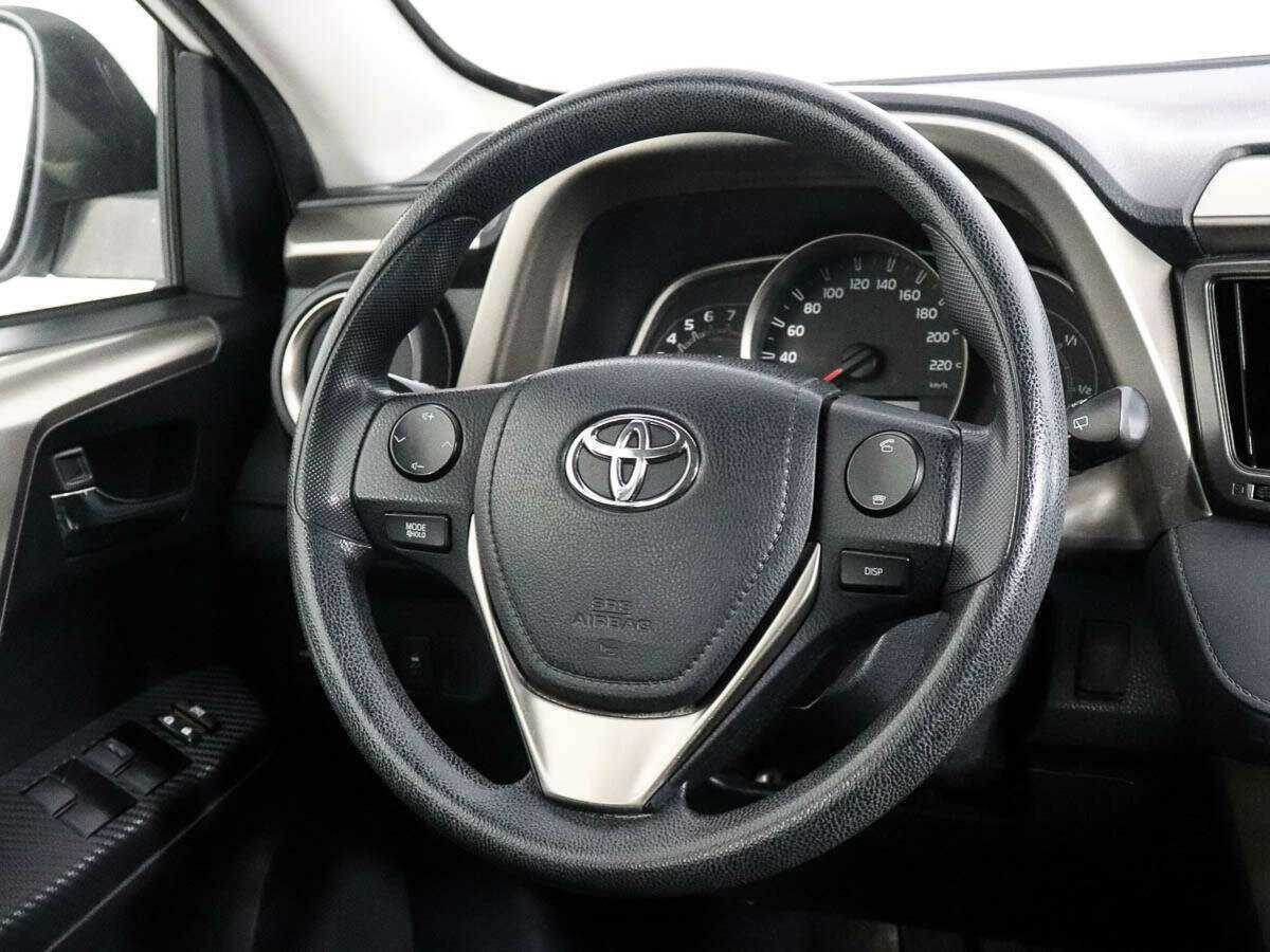 Toyota RAV4, 2015 - Фото №11