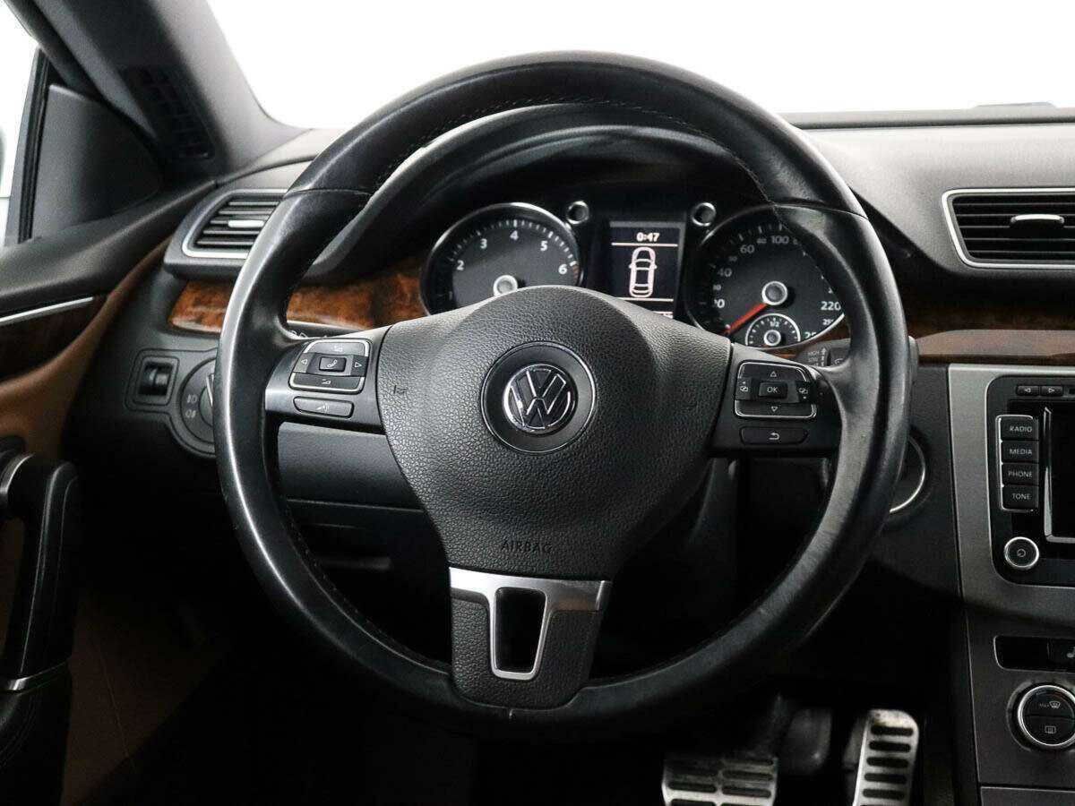 Volkswagen Passat CC, 2012 - Фото №12