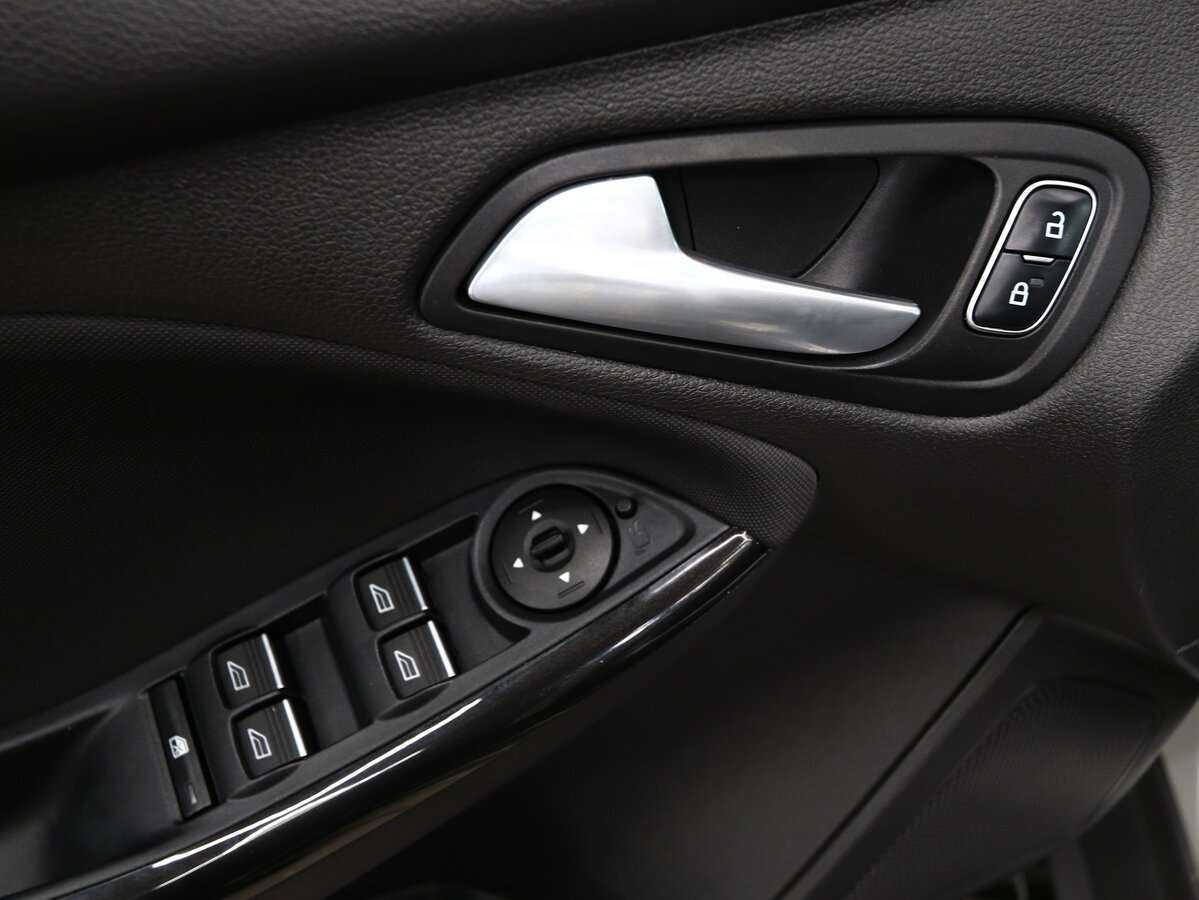 Ford Focus, 2019 - Фото №7