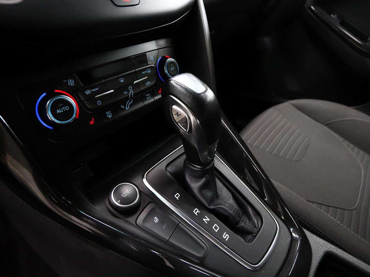 Ford Focus, 2019 - Фото №9